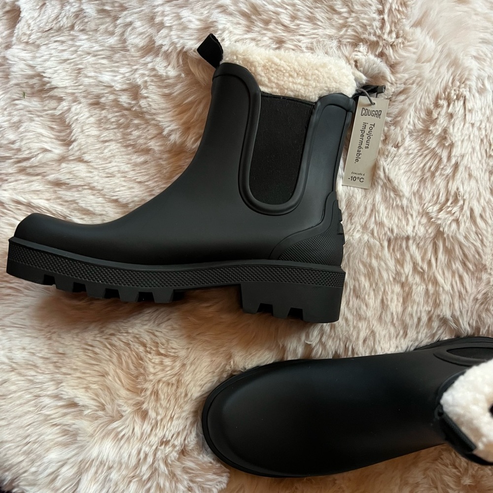 Cougar Winter Boots Size 8